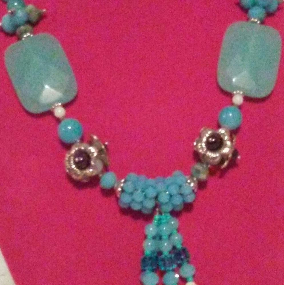 GENUINE BLUE QUARTZ NECKLACE WITH GARNETS